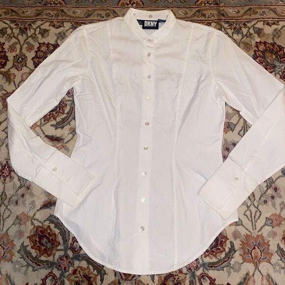 DKNY Tapered Button Down Top! - Picture 1 of 10